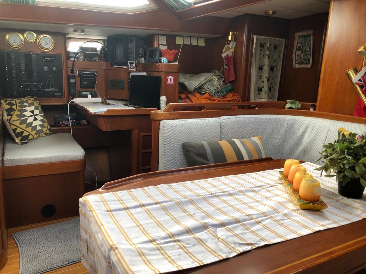Stay Only Or Sailaway With Friends And Family Have More Fun Medemblik Kültér fotó